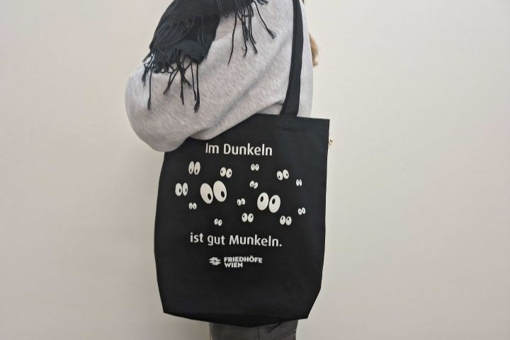 Tragetasche "Im Dunkeln ist gut Munkeln." - Motiv 1