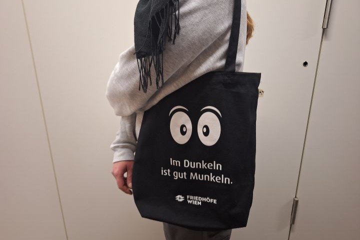 Tragetasche "Im Dunkeln ist gut Munkeln." - Motiv 2